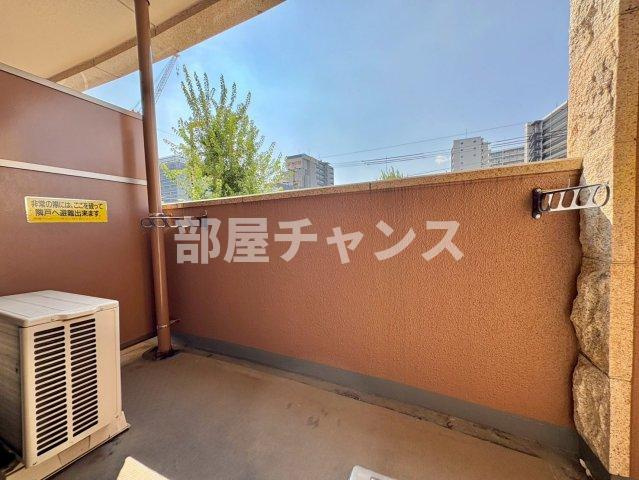 プレサンス千種駅前ネオステージのバルコニー