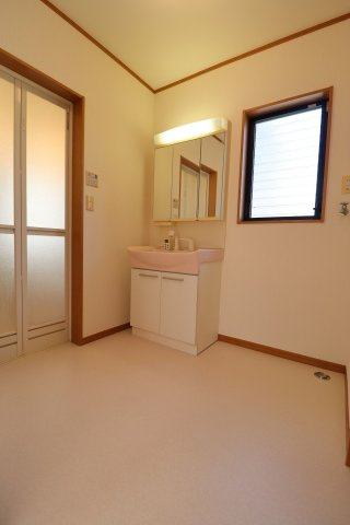 花畑中垣貸家の内装