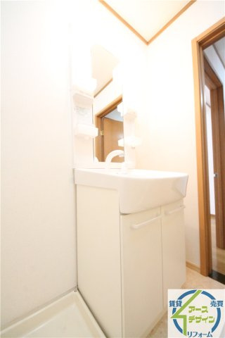 ヴィラージュ長畑Ⅰの独立洗面台