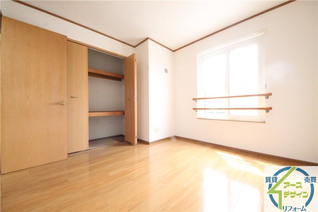 ヴィラージュ長畑Ⅰの洋室