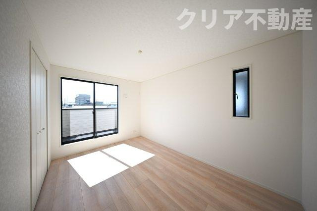 【洋室】 | 足利市福富町第４　クレイドルガーデン　4号棟 | 子ども部屋にピッタリな2階の洋室です！