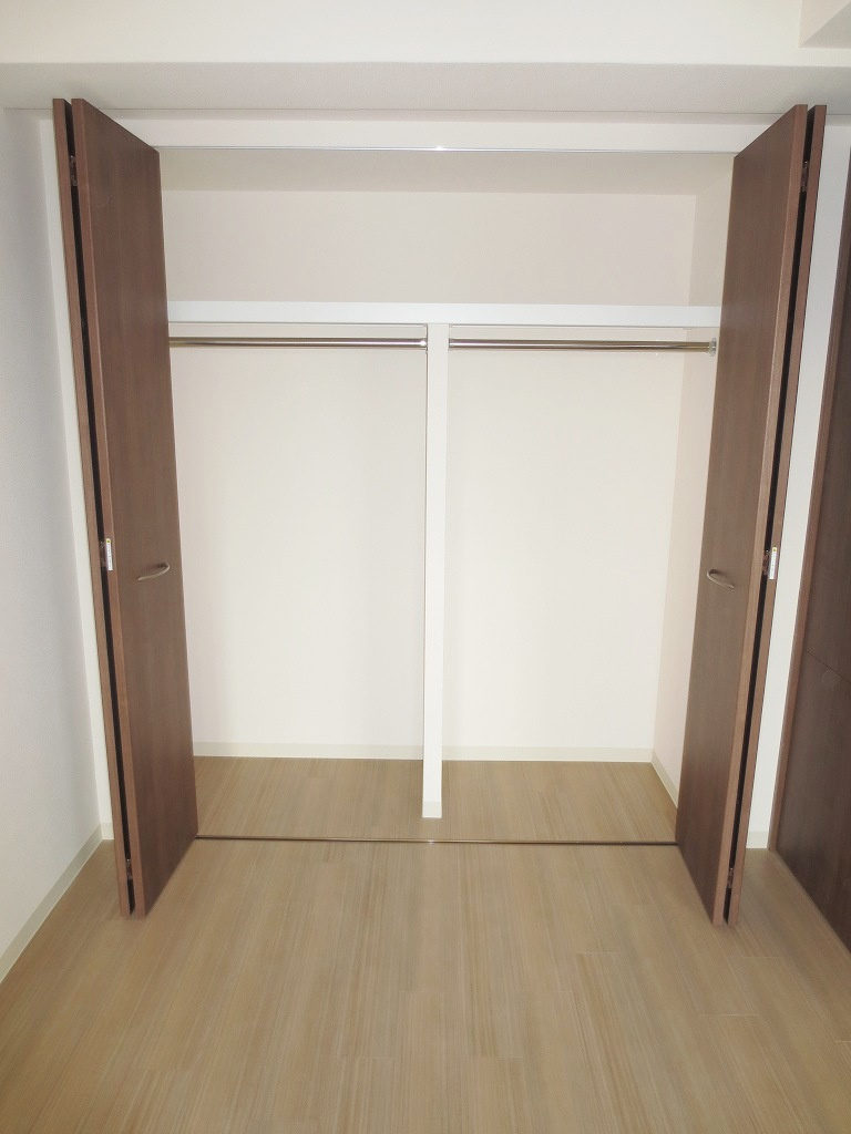 プレサンス難波フィネストの収納