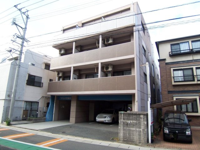 ナウパレス百道浜の外観