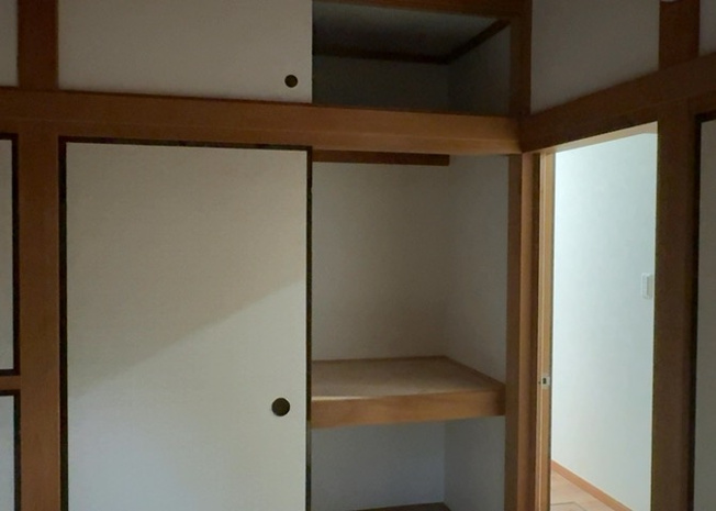 【収納】 | 家族構成や住宅環境によって収納の仕方は十人十色！キッチン、リビング、玄関、寝室など、部屋ごとのいろんな収納を使って自慢のお家にしませんか？物件をご内見する際は、収納の場所や数は事前チェックしましょう！