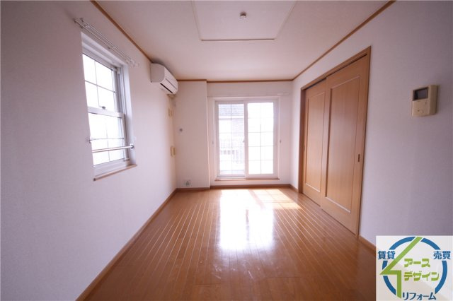 ベルデ・ビエントⅡ番館の居間・リビング