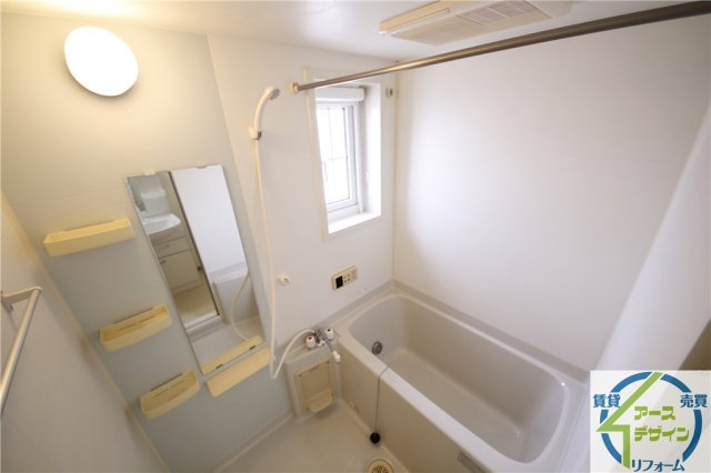 ベルデ・ビエントⅡ番館の浴室