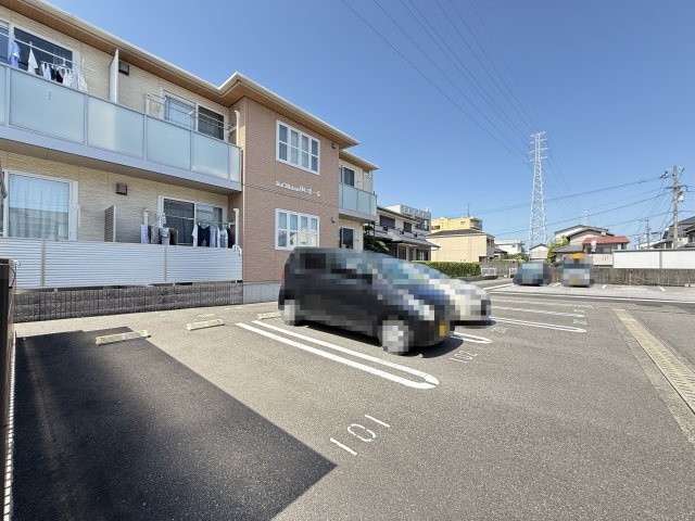 ゆいまーるの駐車場