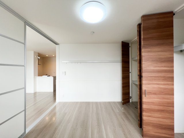 ゆいまーるの洋室