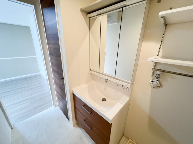 ゆいまーるの独立洗面台