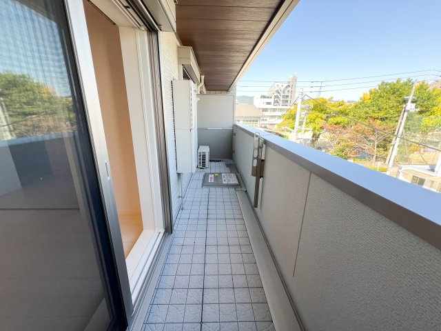 ファルコ鷹匠のバルコニー