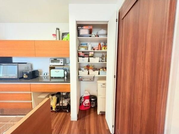 京が丘南４丁目　中古戸建のキッチン|嬉しいキッチン収納！！