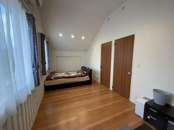 京が丘南４丁目　中古戸建の洋室|落ち着いた洋室です。