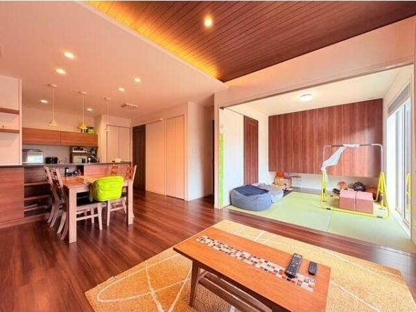 京が丘南４丁目　中古戸建の居間・リビング|落ち着ける空間です♪