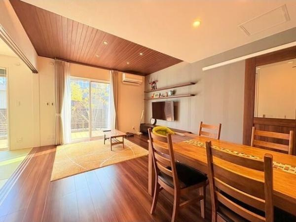 京が丘南４丁目　中古戸建の居間・リビング|家族でゆっくり過ごせるリビング！