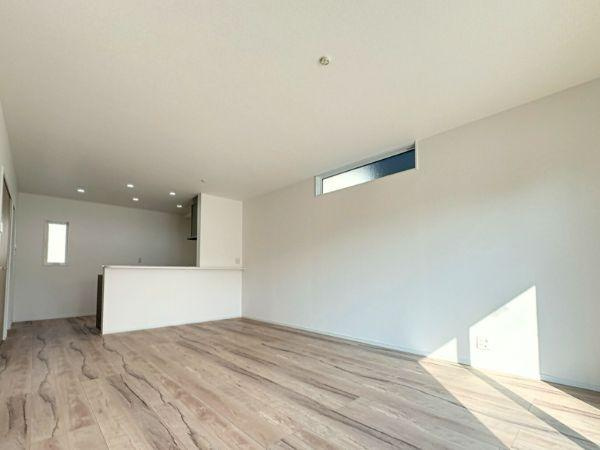 豊饒3丁目4号地の居間・リビング|リビングは家族との絆を深める素敵な場所です！毎日のふれあいが自然と増えて、気軽に会話が弾みます。朝の挨拶や日々のちょっとしたおしゃべり、楽しい瞬間を一緒に過ごし家族の絆がさらに強まります♪