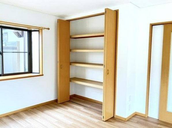 【中古】坂戸市関間3丁目中古住宅の収納|収納スペース豊富です