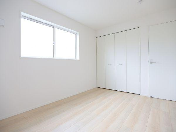 寒田北町第1-1号棟の洋室|シンプルで使い勝手の良い洋室。自由にアレンジできる快適な空間。