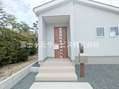【エントランス】 | 磐田市大原 3期 新築一戸建て 1号棟 | エントランスです