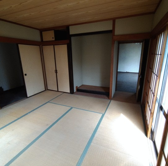 【中古】比企郡川島町八幡中古住宅の和室|明るい和室です
