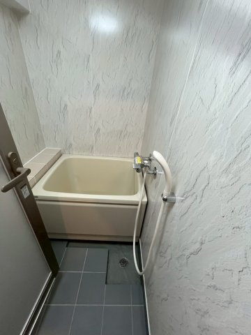 第2メゾン北梅田の浴室