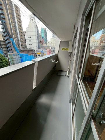 第2メゾン北梅田のバルコニー