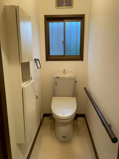 宇都宮市西川田５丁目　６ＬＤＫ　中古住宅のトイレ