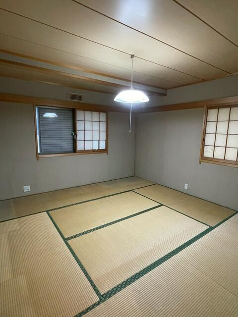 宇都宮市西川田５丁目　６ＬＤＫ　中古住宅の和室