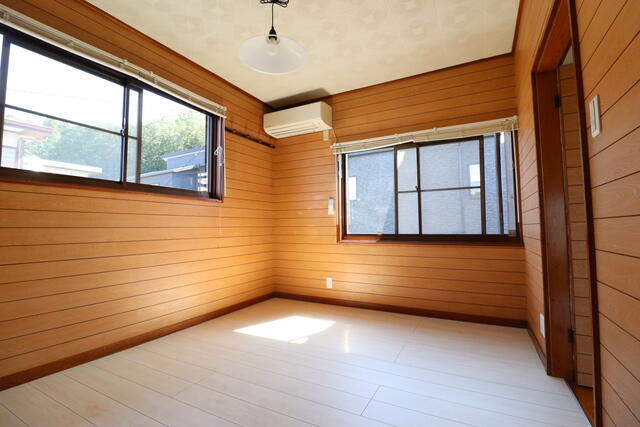 宇都宮市砥上町　4ＬＤＫ　中古住宅の洋室