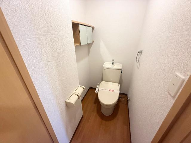 【トイレ】 | ラ・ファミーユ　ＨＡ | シャワー付トイレ