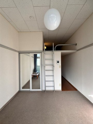 【居間・リビング】 | レオパレス鶴園