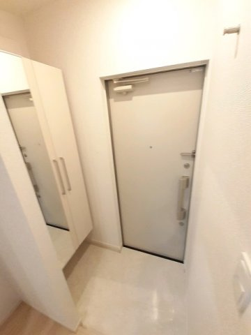 システィコートの玄関