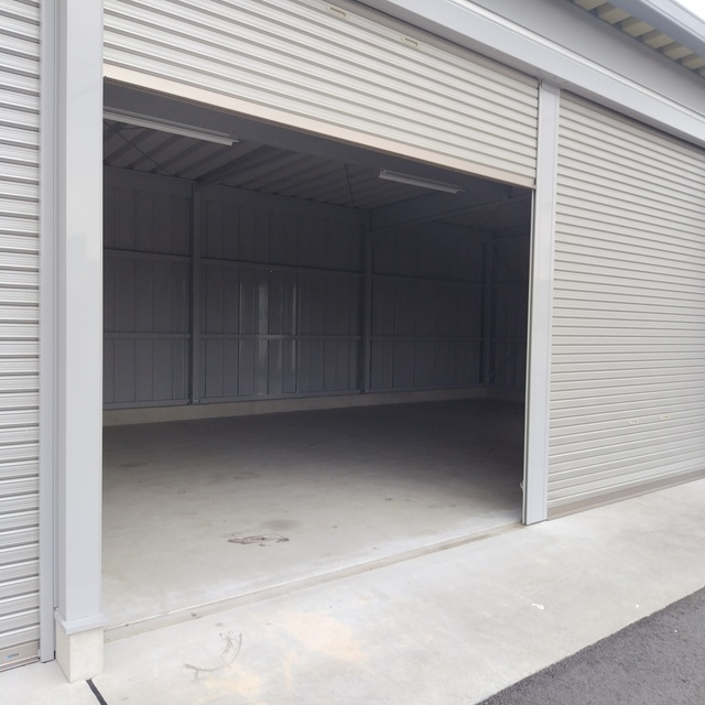 本巣市仏生寺の倉庫の内装