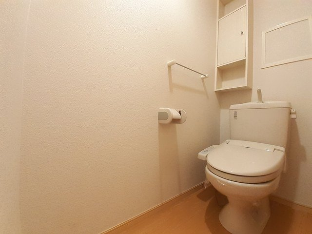 アピュエースのトイレ|落ち着いたトイレです