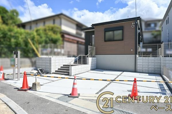 リーブルガーデン押熊町 １号棟 ／新築一戸建の外観|■現地撮影写真■耐震等級３の地震に強い安心の邸宅！雨で汚れを洗い流してくれるセルフクリーニング機能付き外壁！お気軽にお問い合わせください！■