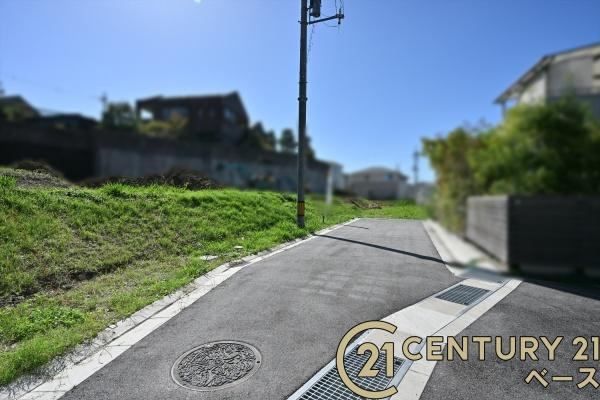リーブルガーデン押熊町 ５号棟 ／新築一戸建の前面道路含む現地写真|■現地撮影写真■中学校まで徒歩圏内とお子様の通学も安心！