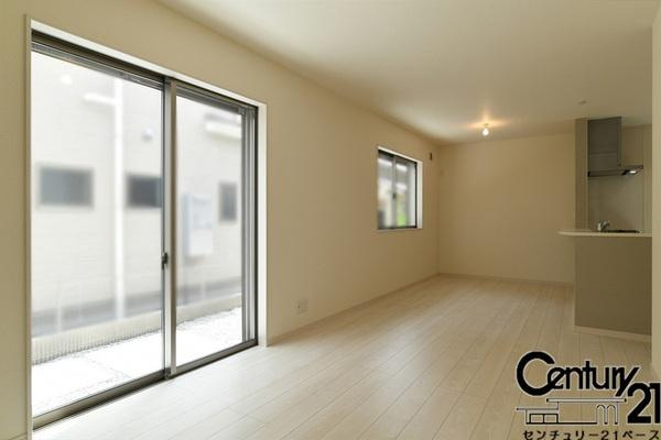 リーブルガーデン押熊町 ５号棟 ／新築一戸建の内観：施工例|■ペアガラス使用で結露の心配もありません！■