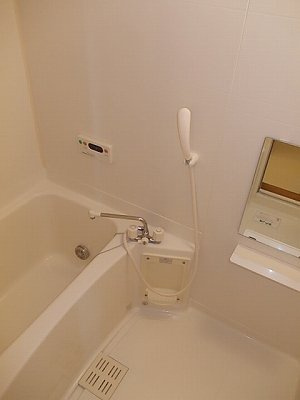 サンシャイン吉富の浴室