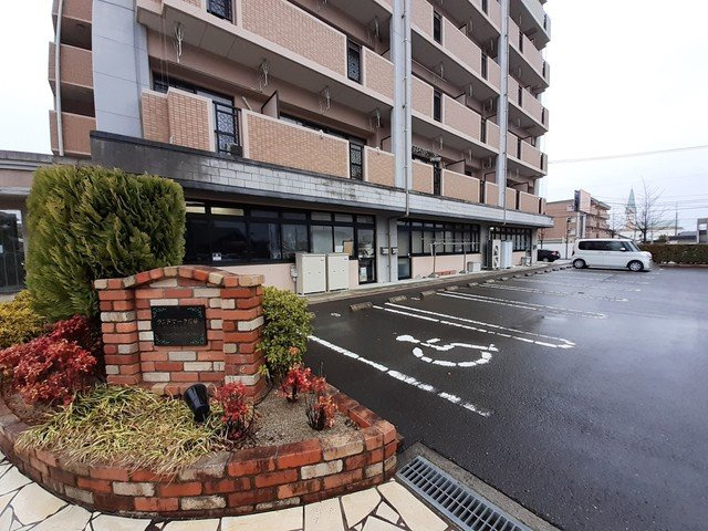 ランドマーク兵庫ファーストの駐車場