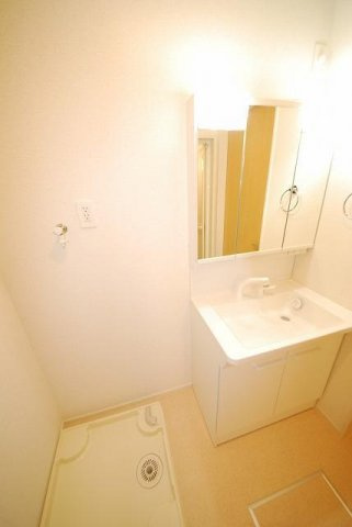 シャングリラＡの洗面所