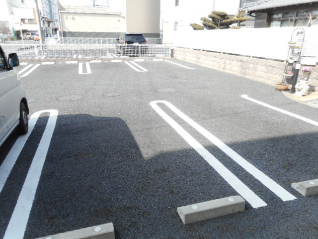 サン　マロンの駐車場|駐車場