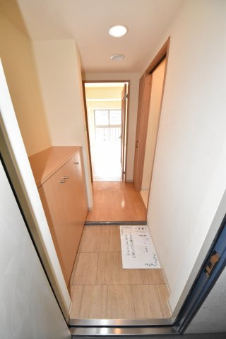 ルーセントオーデン難波の玄関