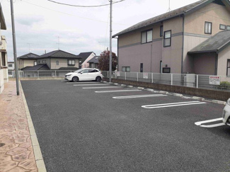 【駐車場】 | パレス　ジェリカⅡーＢ | 駐車場に車を止められます
