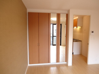 【収納】 | ウェルコート | 鏡扉付収納