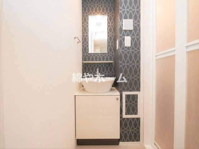 エスリード難波ザ・ゲートの独立洗面台|独立洗面化粧台が付いています