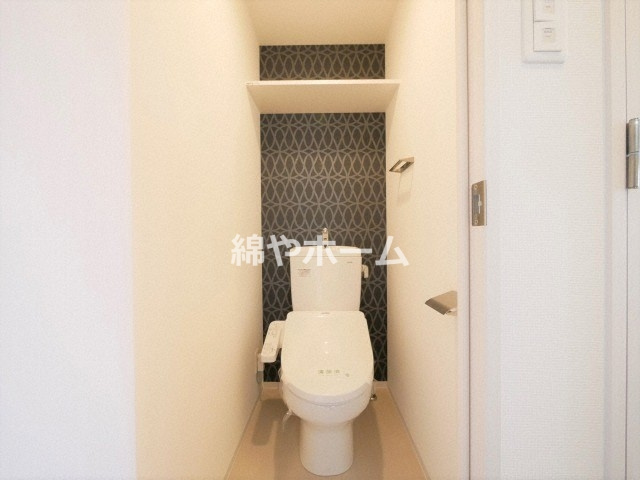 エスリード難波ザ・ゲートのトイレ|ゆったりとした空間のトイレです