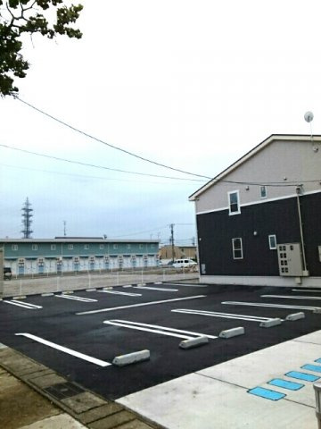 フェリス　カーサ　Ａの駐車場