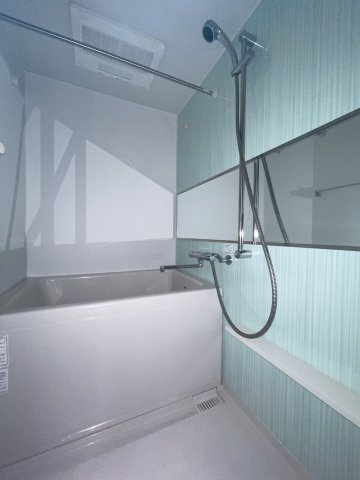 メゾンエスプリ生田のバルコニー