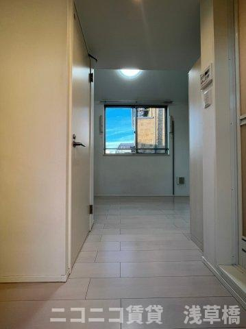 サヴォイ赤羽の玄関