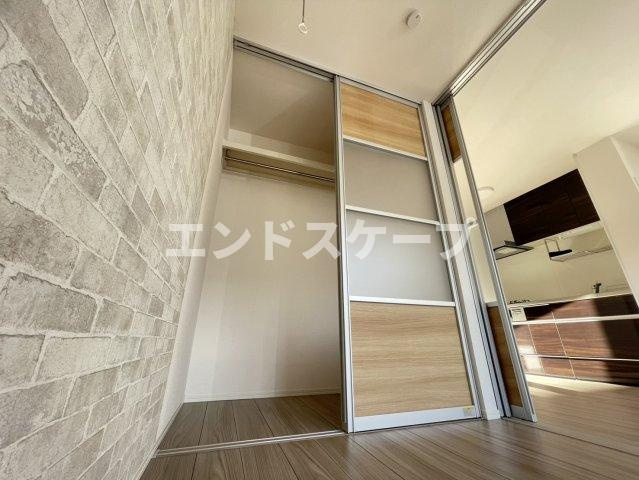 クロッシア三河町の収納|高崎、前橋エリアのお部屋探しはエンドスケープまで！お客様の理想お聞かせ下さい♪
内装の色味が画像と異なる場合がございます。