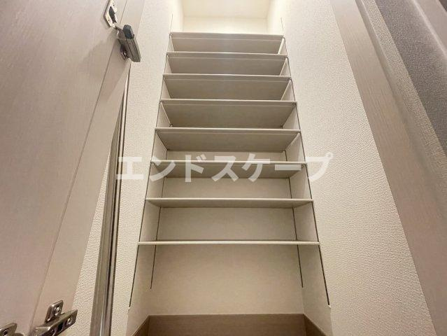 クロッシア三河町の収納|高崎、前橋エリアのお部屋探しはエンドスケープまで！お客様の理想お聞かせ下さい♪
内装の色味が画像と異なる場合がございます。